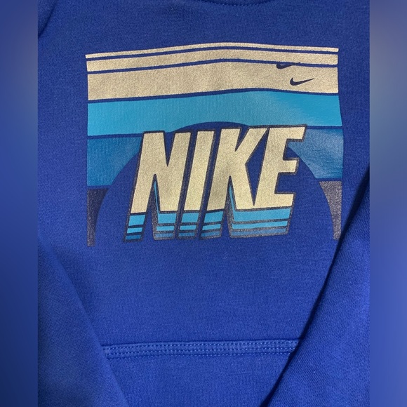 Nike kids hoodie, size XS - Picture 3 of 7